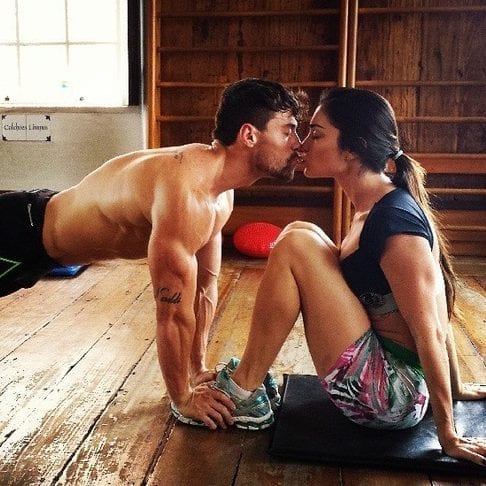 Couple Working Out e1586020145384